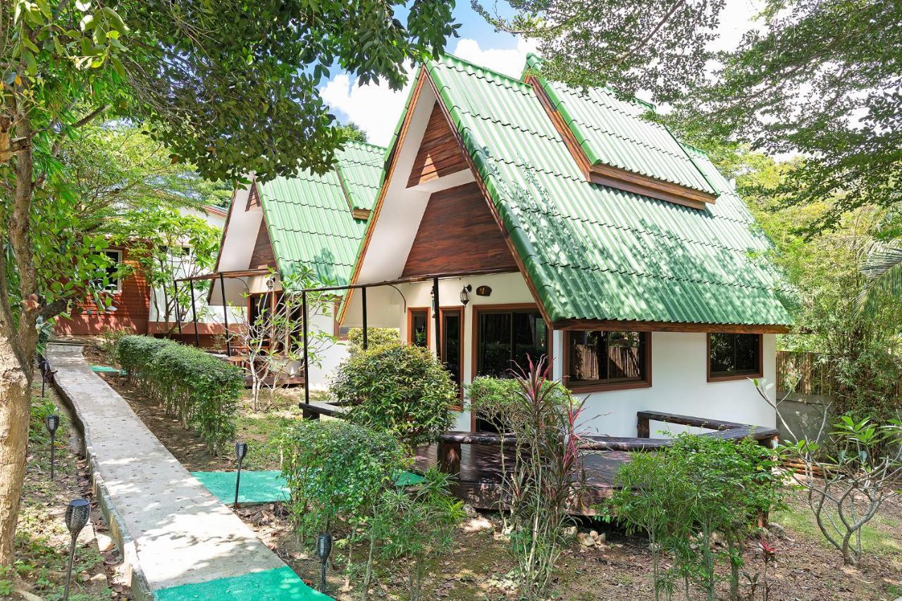 Tempat peranginan Harmony Naturist Phuket 18yr Minimum Age Only Nudist Nake D Fkk Rawai